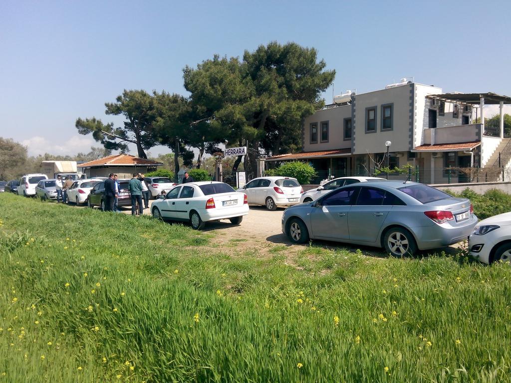 Geyikli Herrara Esterno foto